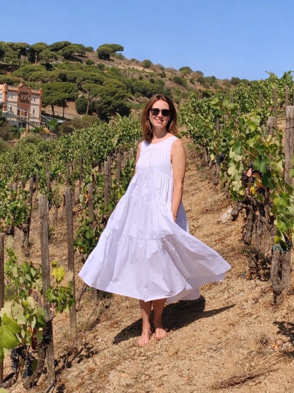 CO 
Tiered Sleeveless Dress (white)